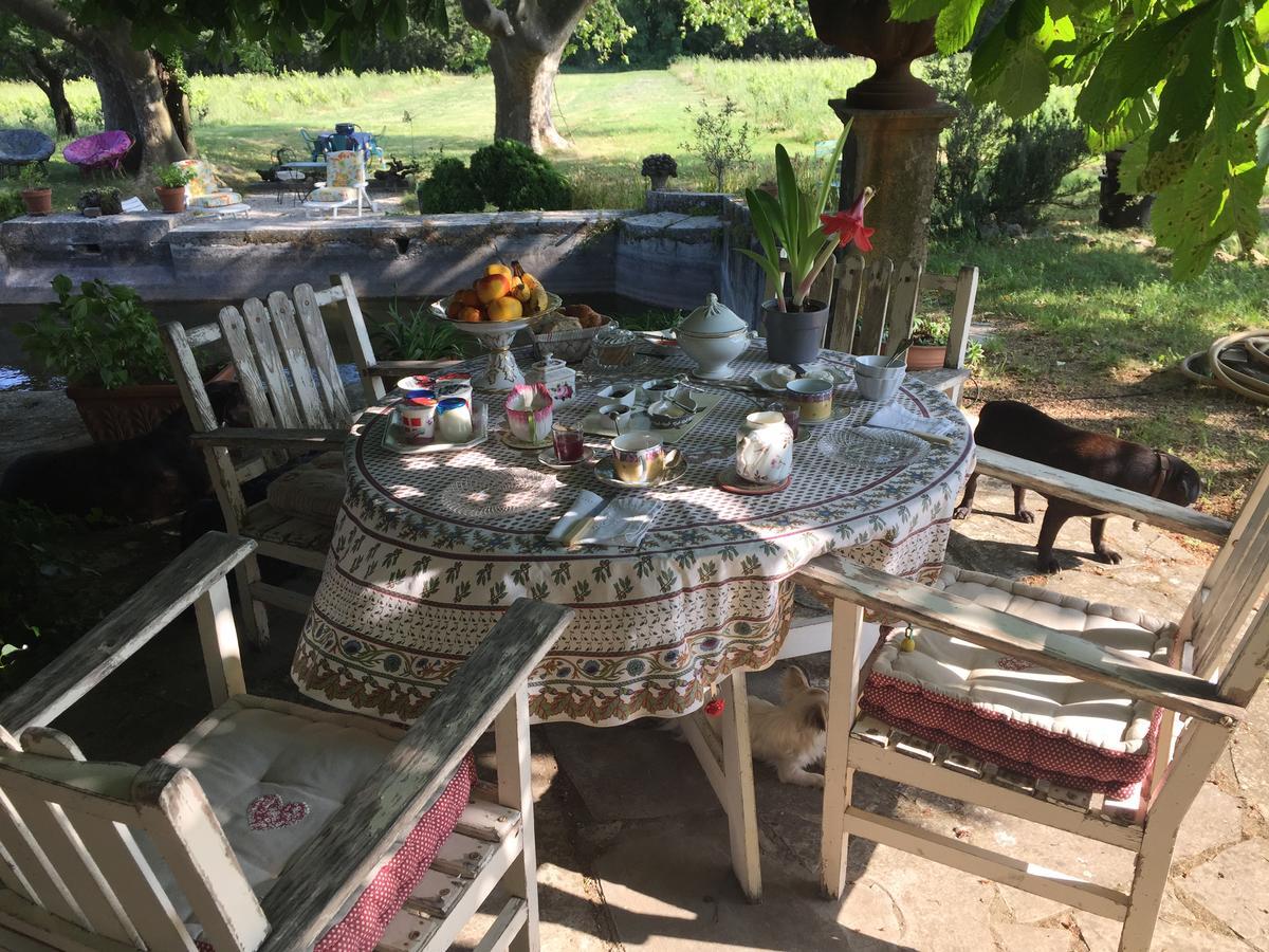 B&B Domaine Le Clos Du Pavillon Brignoles Luaran gambar