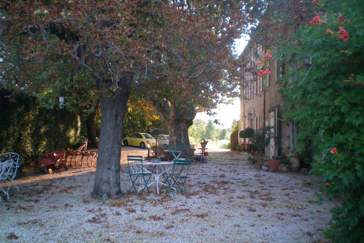 B&B Domaine Le Clos Du Pavillon Brignoles Luaran gambar